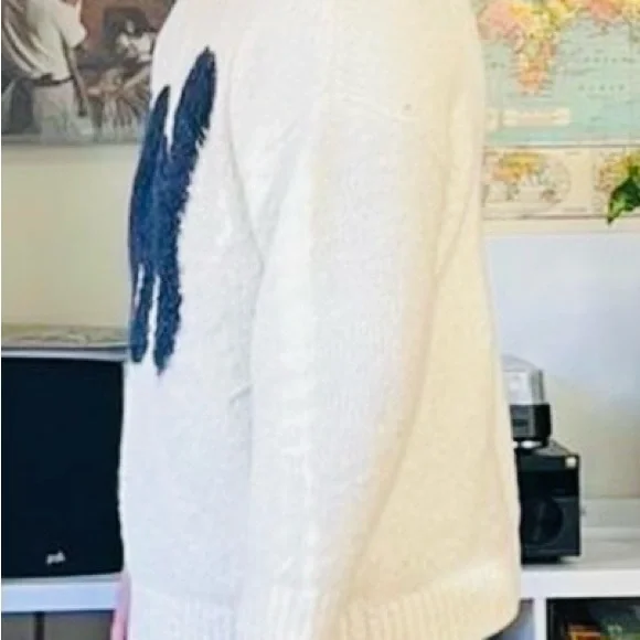 Cozy & Super Fuzzy Sweater with Black Cat w. Marble Eyes - Picture 4 of 5